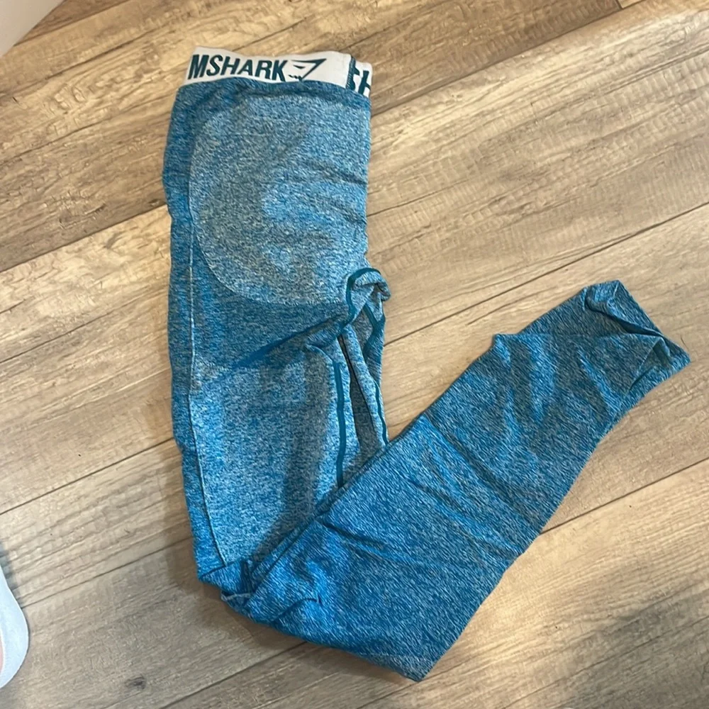 •Gymshark Artic Blue leggings• - Picture 2 of 2